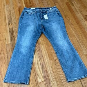 Judy Blue Medium Blue Flare Jeans